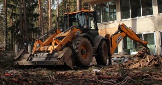 Расчистка участка Каспийск, цена от 5167 руб.