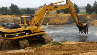 Рытье водоемов в Каспийске - цена от 930 руб. | 2Землекопа-Ксп